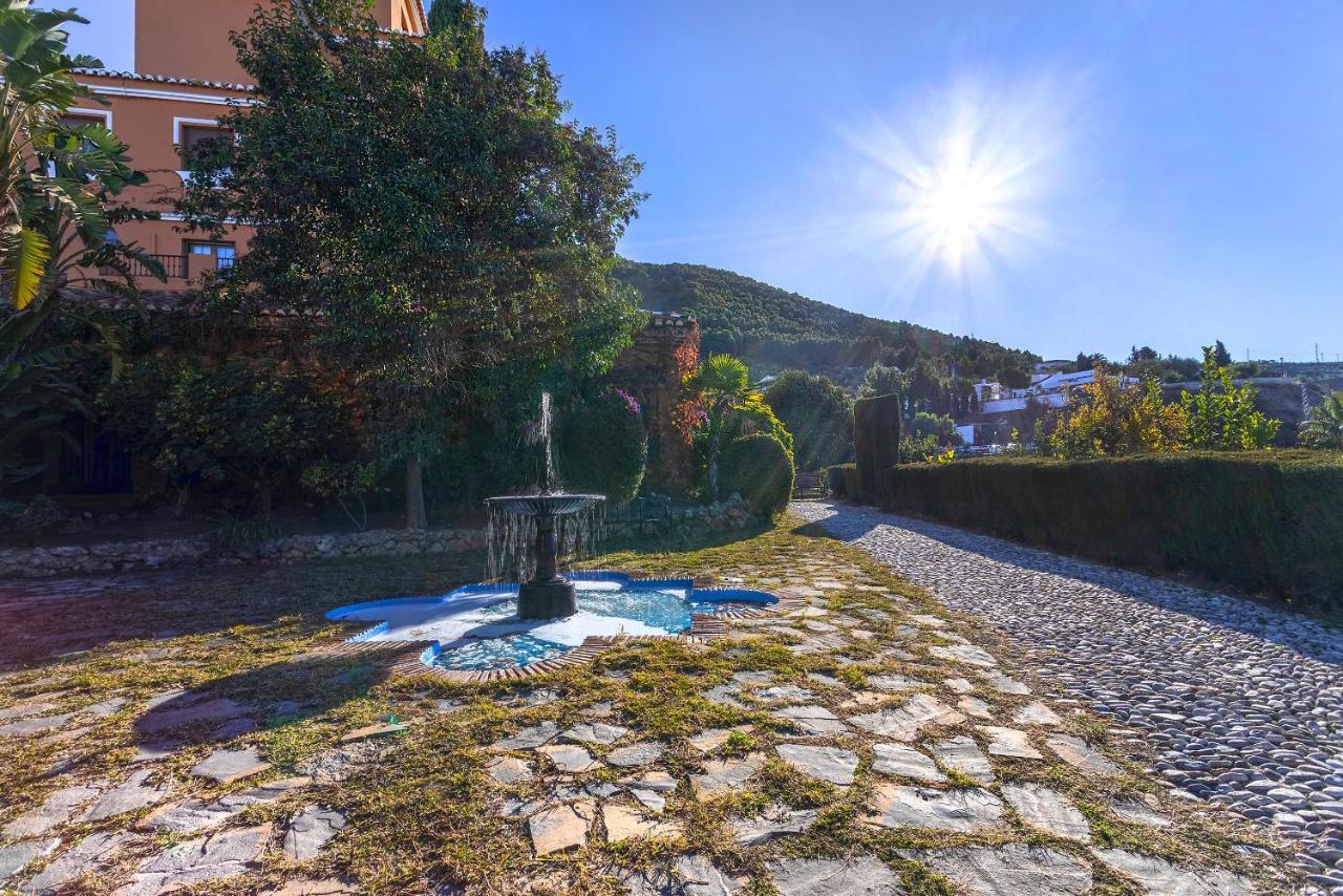 Casa Flores Con Piscina Interior Climatizada Alcaucín Zewnętrze zdjęcie