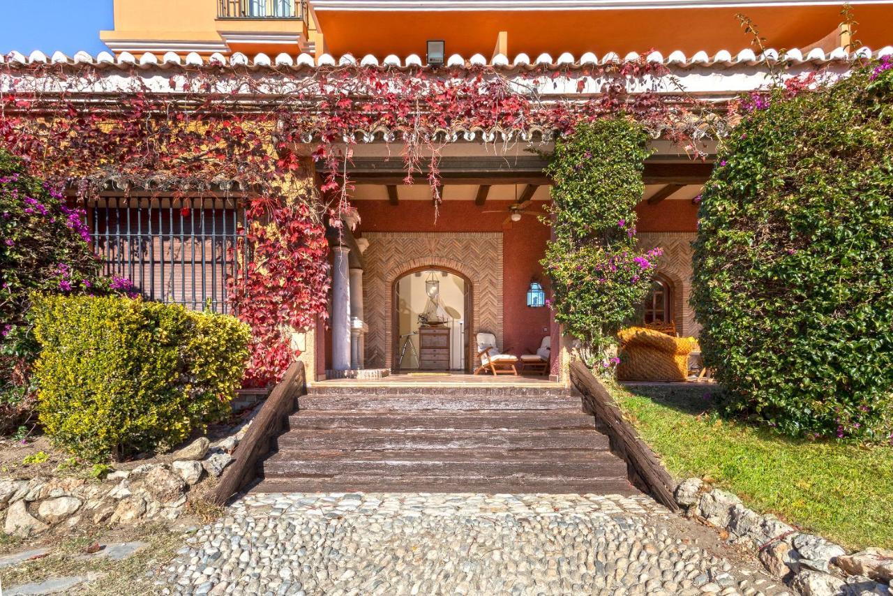 Casa Flores Con Piscina Interior Climatizada Alcaucín Zewnętrze zdjęcie