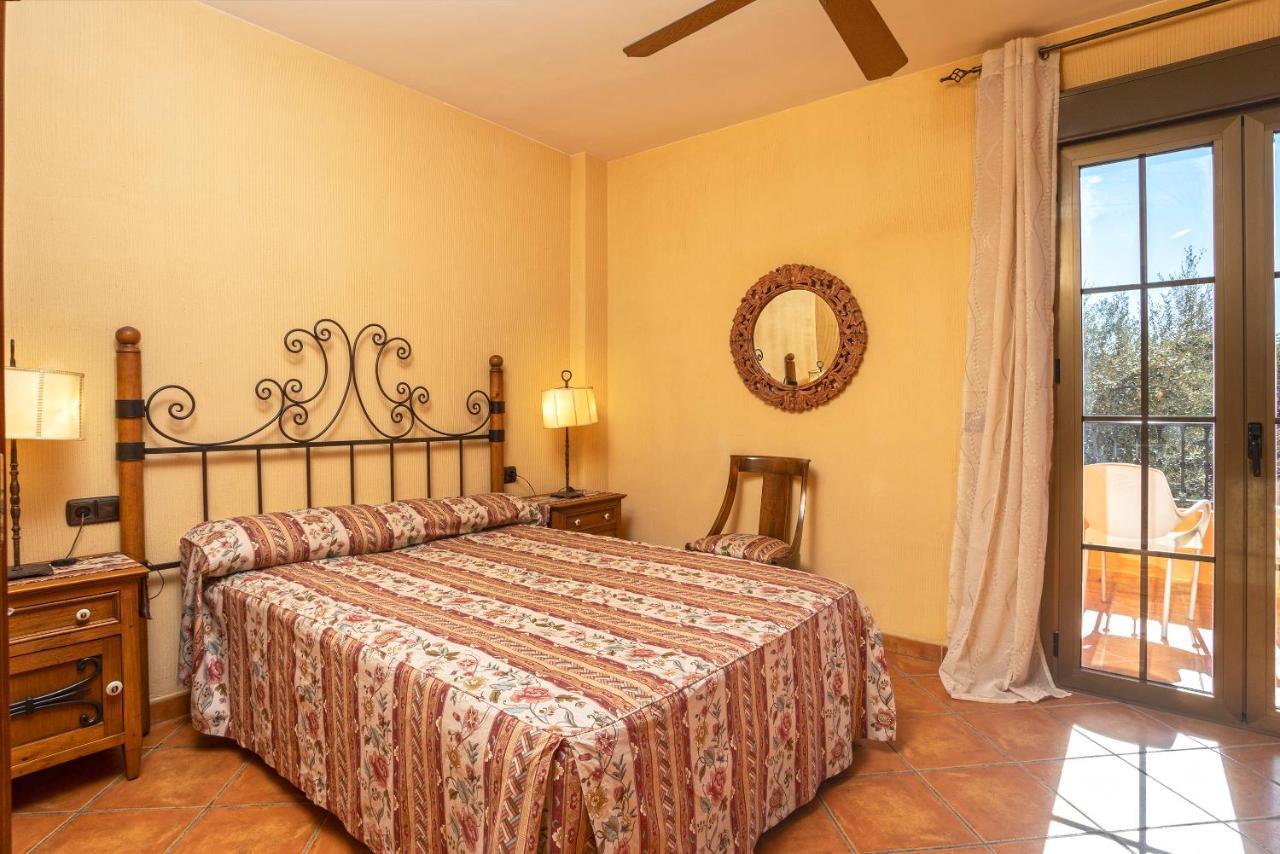 Casa Flores Con Piscina Interior Climatizada Alcaucín Zewnętrze zdjęcie