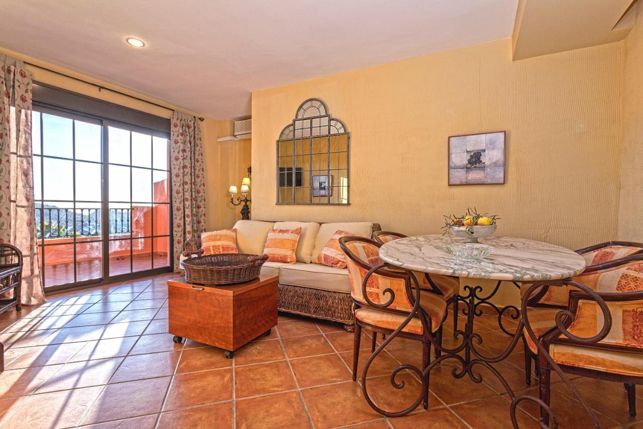 Casa Flores Con Piscina Interior Climatizada Alcaucín Zewnętrze zdjęcie