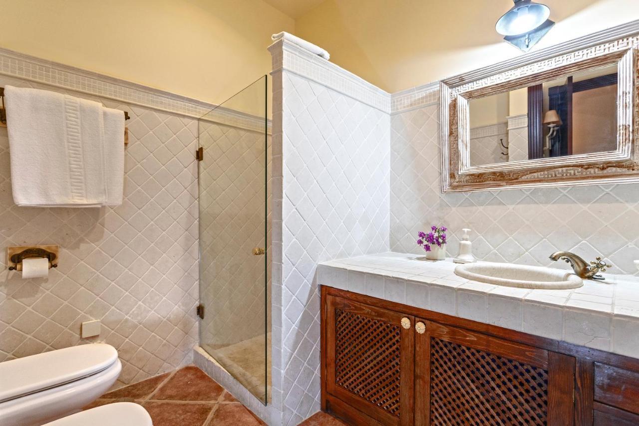 Casa Flores Con Piscina Interior Climatizada Alcaucín Zewnętrze zdjęcie