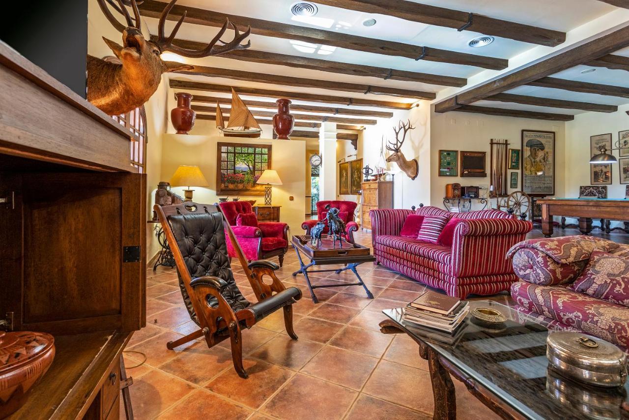 Casa Flores Con Piscina Interior Climatizada Alcaucín Zewnętrze zdjęcie